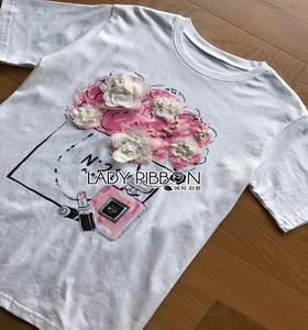 White CHANEL T-Shirt Lady Ribbon ทีเชิ้ตสีขาว