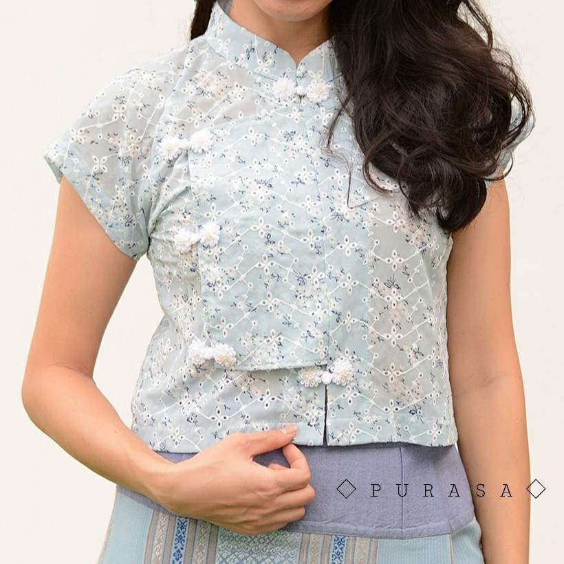 เสื้อลูกไม้ฉลุลาย