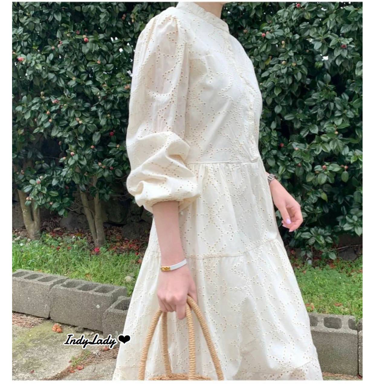 Maxi Dress งานลูกไม้ สีครีม