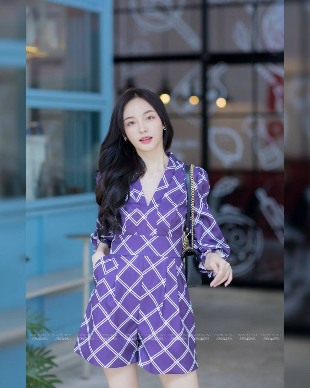 เพลสูทสีม่วงซิปหลังแต่งจีบแขนพอง