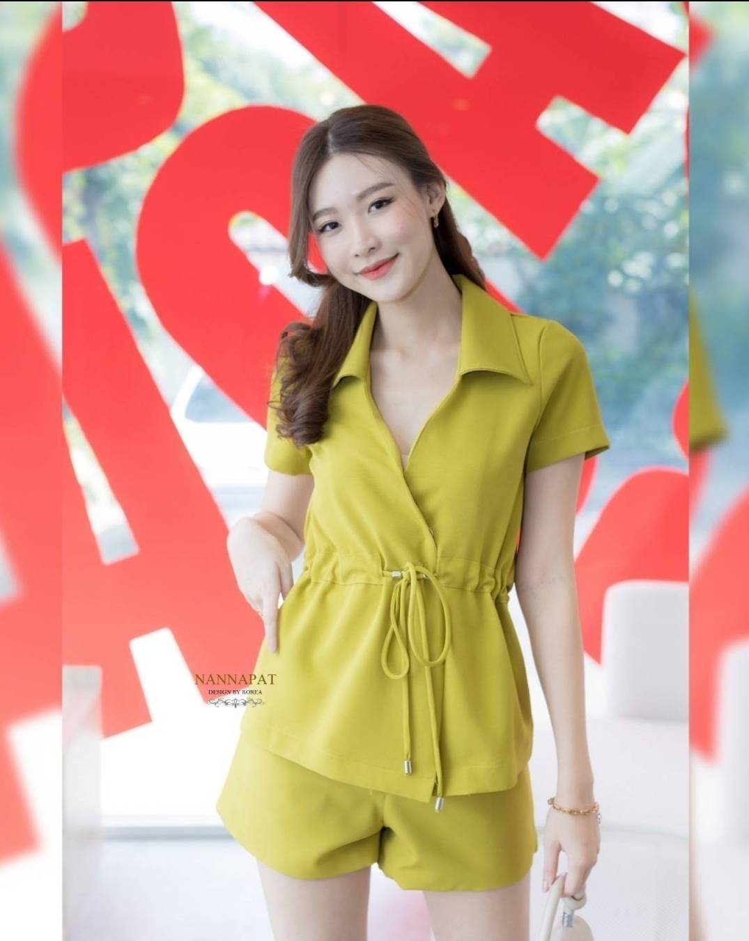 เสื้อกระดุมหน้า มีเชือกรูด