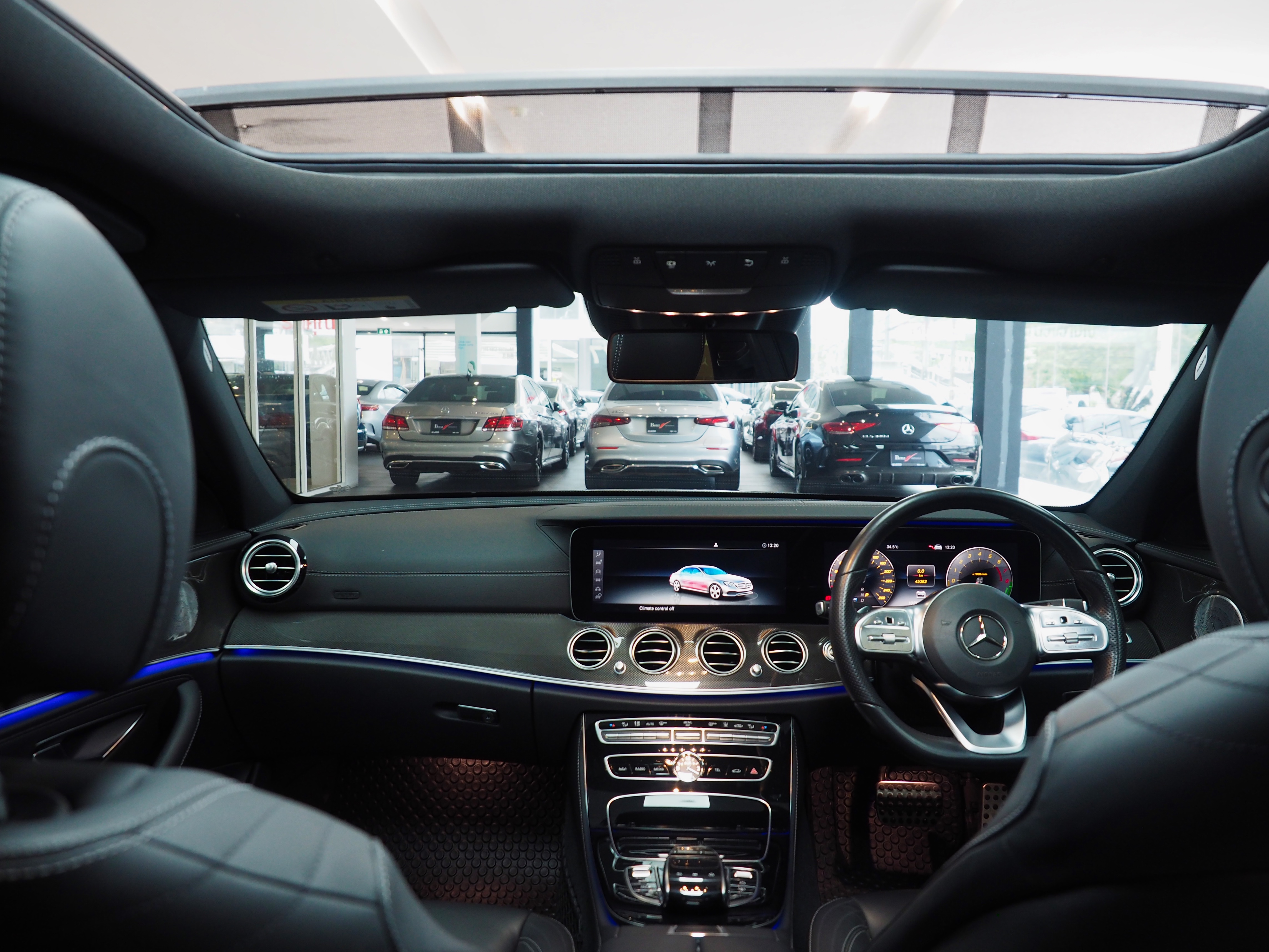 จองแล้ว E350e AMG Plug in Hybrid W213