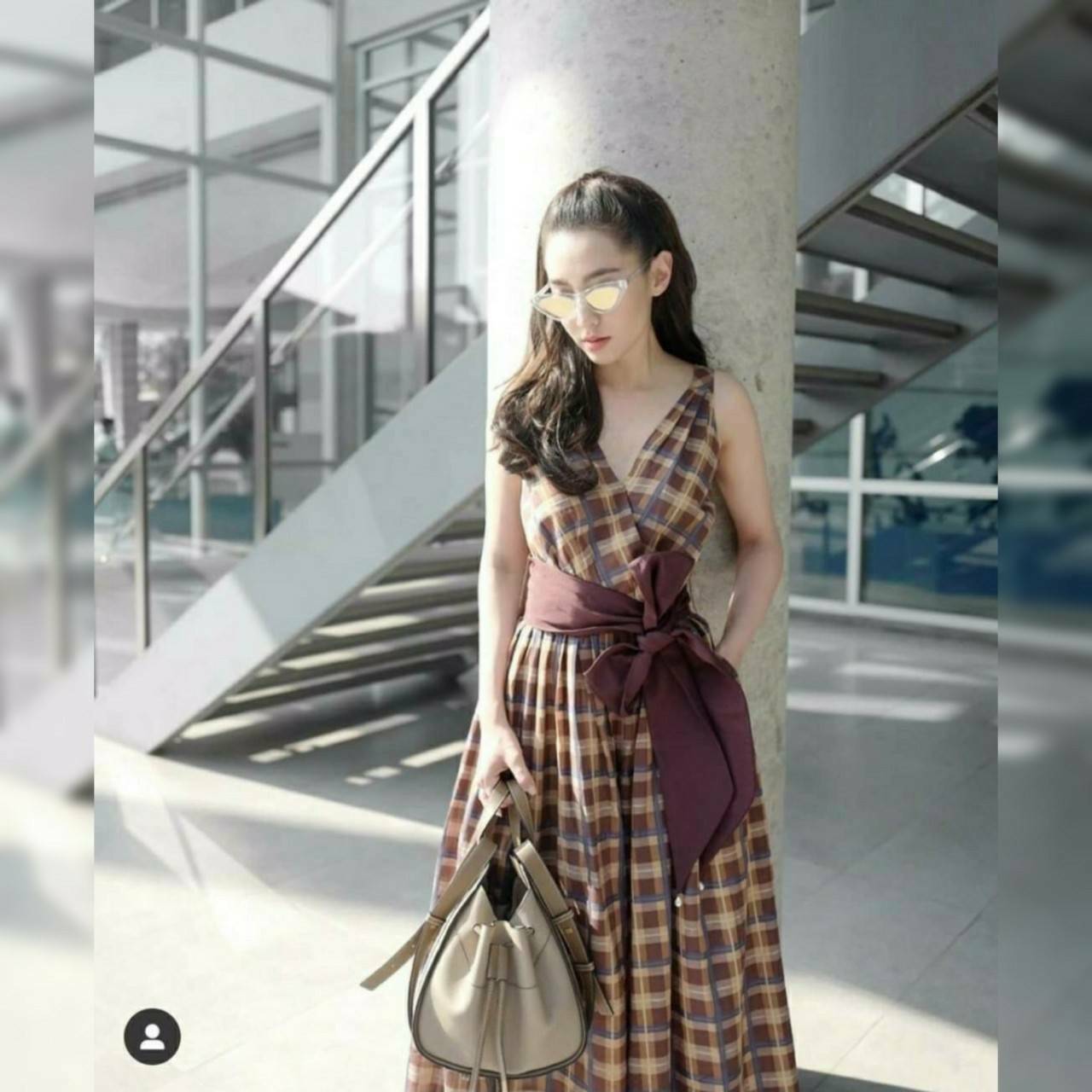 จัมสูททรงสวยขาบาน