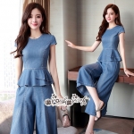 ชุดยีนส์ทรงเสื้อแขนล้ำน่ารักมากคะ ชายเสื้อระบาย