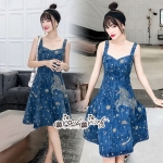 เดรสยีนส์ลุคสาวเปรี้ยวเก๋ ทรงสวยด้วยเดรสเข้ารูป