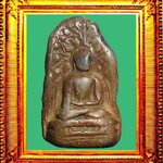 พระคงลำพูนกรุเก่าเนื้อเขียว