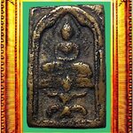 พระสี่เหลี่ยมทรงครุฑ องค์ที่ 2