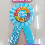 ป้ายโบว์วันเกิดติดหน้าอก มีเข็มกลัดในตัว Happy Birthday Pin สีฟ้า