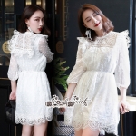 จั้มสูทขาสั้นเนื้อผ้าชีฟองสีขาวเป็นผ้าเนื้อโปร่ง