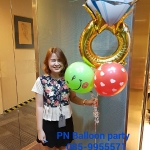 ช่อลูกโป่งหัวแหวน หน้ายิ้มส่งจูบ วันเกิด