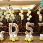 ลูกโป่งตัวอักษรขนาด 40 นิ้ว แบบตั้งวางพื้น+ฐาน 2 ชั้น