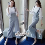 ผ้าชีฟองแบบโปร่งจับจีบแขนชายระบาย