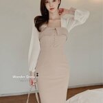 เดรสผ้าเครปสีครีม ดีเทลพับ