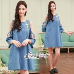 เดรสติดกระดุมคอด้านหลังคะ ทรงเดรสปล่อยยาว