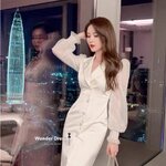 เดรสผ้าเครปสีขาวแต่งคอปกสวยหรู