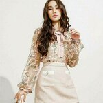 เสื้อซิปหลัง ผ้างานปักดอกไม้