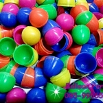 ลูกไข่พลาสติกคละสี แพคละ 50 ลูก Egg Plastic Toy