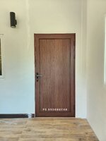 ประตูบ้านบานเปิดอลูมิเนียมลายไม้วอลนัท