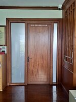 ประตูบานเปิดพร้อมบานตายอลูมิเนียมลายไม้สัก สวยเหมือนไม้แต่แข็งแรงทนทานกว่า