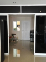 กั้นห้องโดยใช้บานเลื่อนแขวนสองบานบานตาย2บานพร้อมช่องแสง