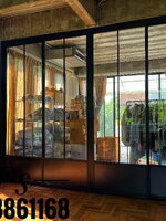 กั้นห้องด้วยประตูบานเลื่อนสี่บานเลื่อนได้ทุกบานสไตล์ลอฟท์อลูมิเนียมสีดำกระจกใส