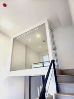 กั้นห้องคอนโดduplexด้วยประตูบานเปิดและบานตายกระจกเทมเปอร์คอนโดออริจิ้นplugandplayรามคำแหง