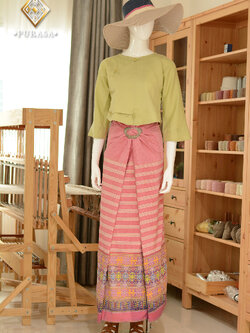 ผ้าซิ่นตีนจก