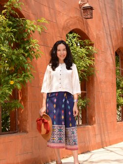 เสื้อลายดอก