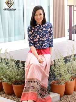 เสื้อลายดอก