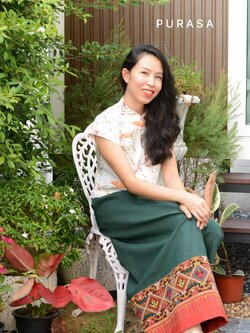 กางเกงตีนจก