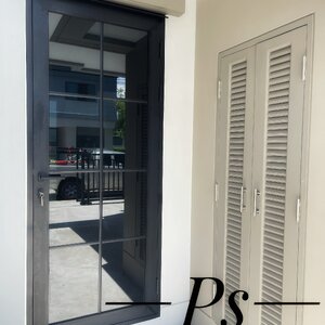 ประตูบานเปิดกระจกอลูมิเนียม