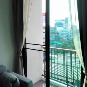 ประตูมุ้งลวดอลูมิเนียมบานเลื่อน