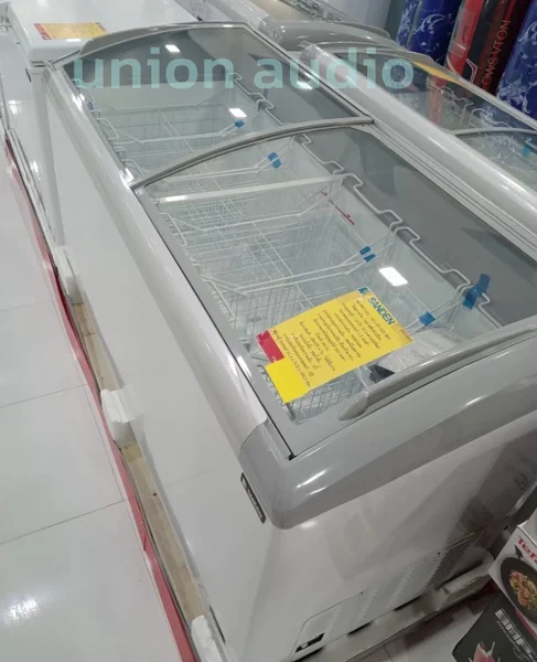 Sanden ตู้แช่แข็งฝากระจกโค้ง รุ่น SNC-0515 520 ลิตร (18.37 คิว) สีขาว | ตะกร้า 6 ใบ แช่แข็ง -18 ถึง -22°C ซันเด้น image 2 Sanden ตู้แช่แข็งฝากระจกโค้ง รุ่น SNC-0515 520 ลิตร (18.37 คิว) สีขาว | ตะกร้า 6 ใบ แช่แข็ง -18 ถึง -22°C ซันเด้น image 2