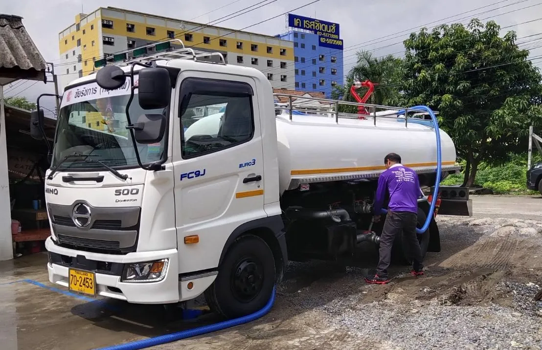 รถบรรทุกน้ำ JS – น้ำสะอาดมาตรฐานประปา